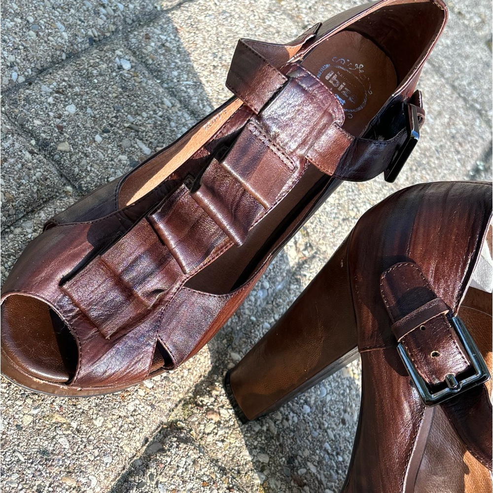 Unique Rare! Leather Wood Print Ibiza Ruffy platform Ankle Ruffle T Strap Heels